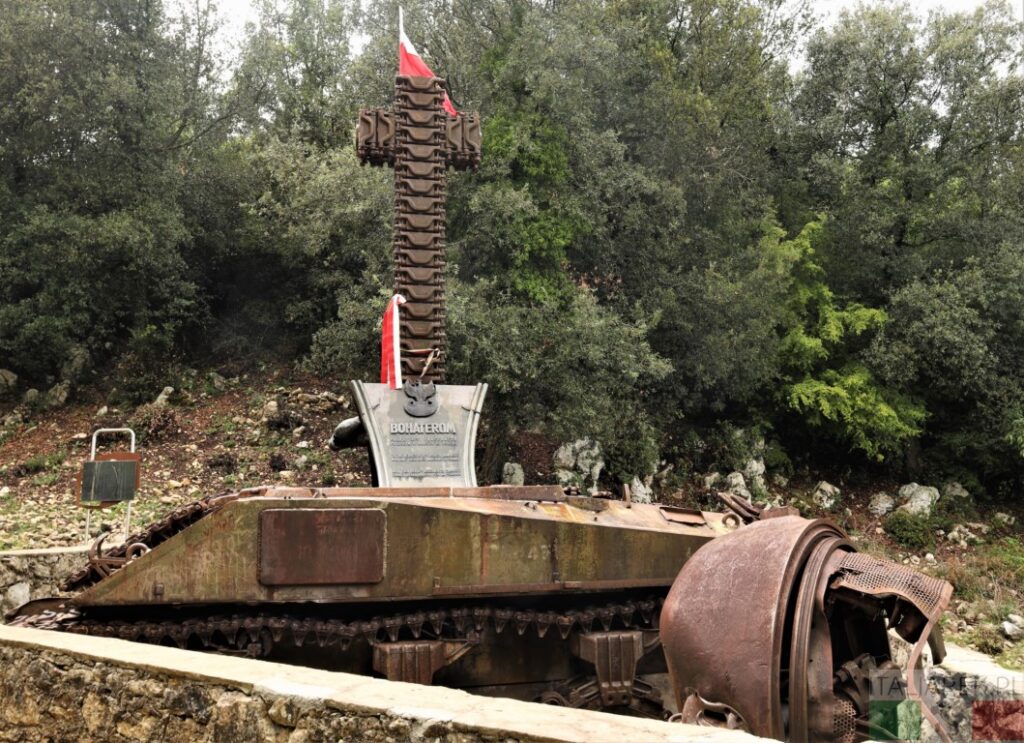 Pomnik 4 Pułku Pancernego "Skorpion"