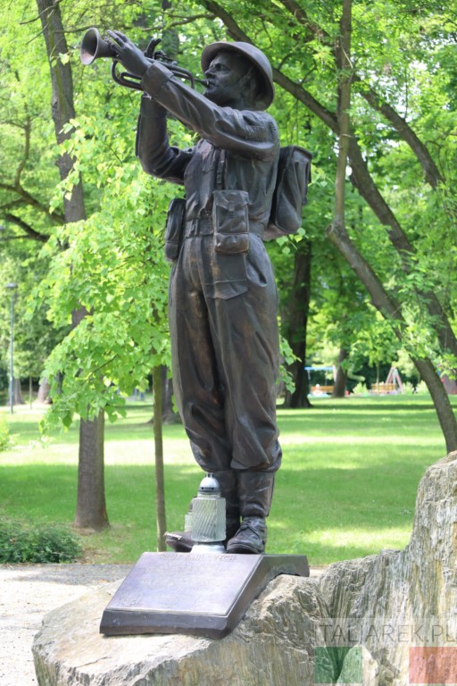 Emil Czech - pomnik w Kłodzku