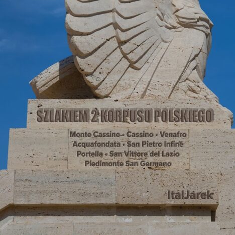 Pomnik Pokoju – symbol Cassino 80