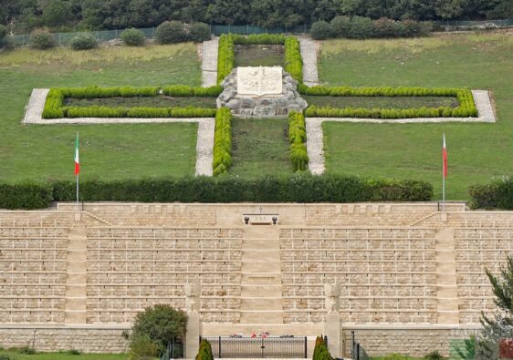 Obchody 80 rocznicy bitwy o Monte Cassino - projektanci Polskiego Cmentarza Wojennego