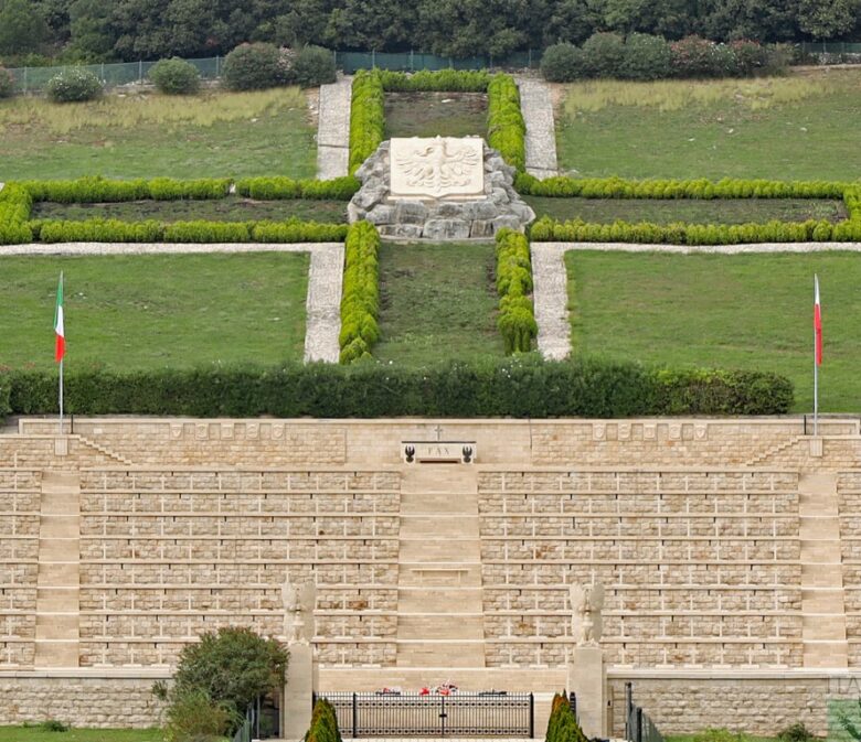 Obchody 80 rocznicy bitwy o Monte Cassino - projektanci Polskiego Cmentarza Wojennego