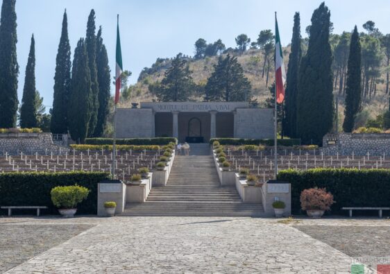 Montelungo - włoski cmentarz wojenny