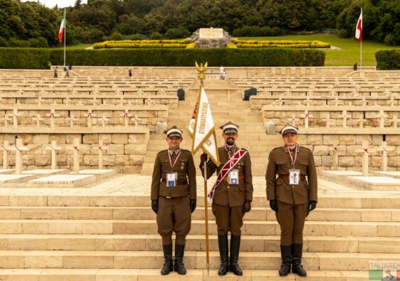 Kiedy najlepiej jechać na Monte Cassino? Pory roku, uroczystości i warunki w terenie