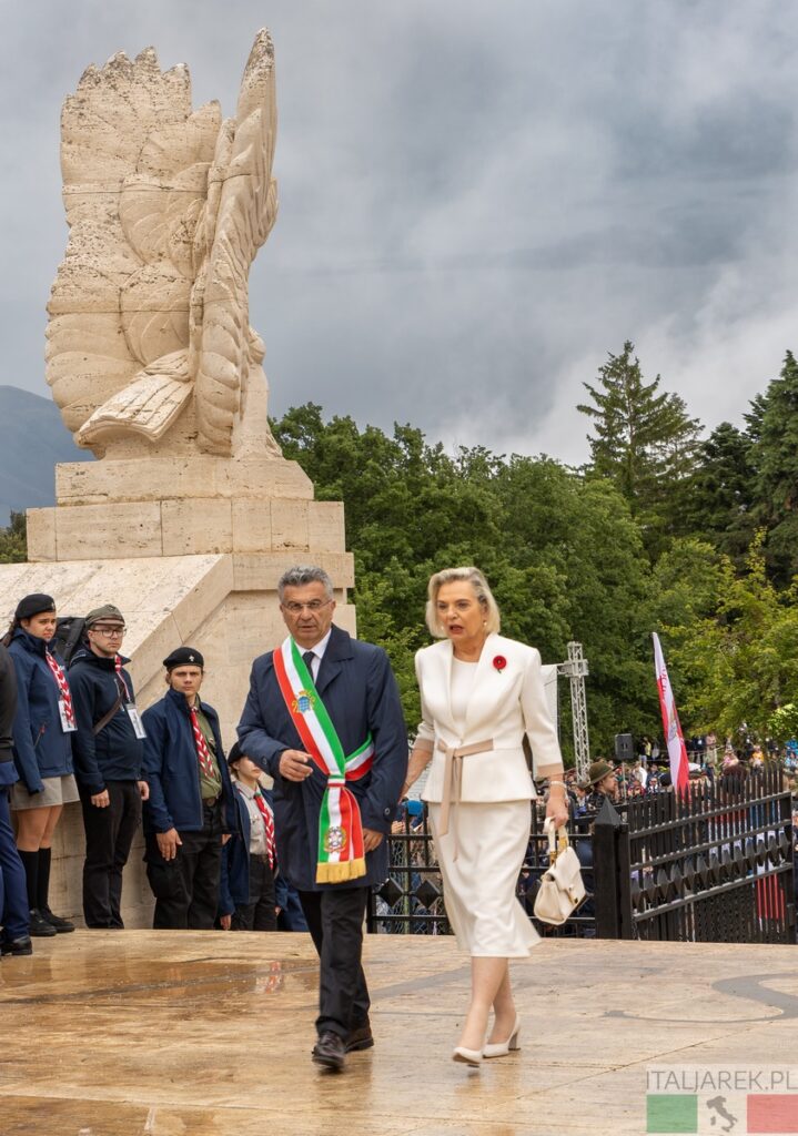 Ambasador RP we Włoszech Anna Maria Anders na Monte Cassino, 18 maja 2024