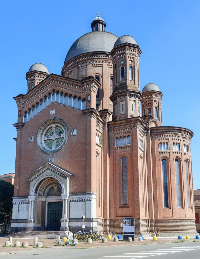 Tempio dei Caduti Modena