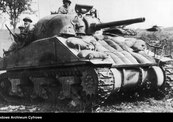 2 Brygada Pancerna - Czołg por. Budzianowskiego w Gardzieli (maj 1944)