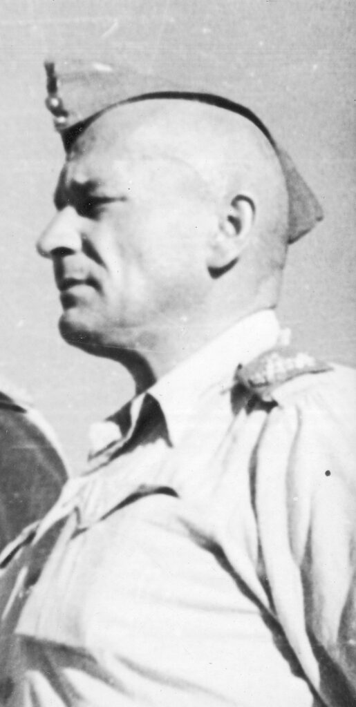Gen. bryg. Bronisław Rakowski, Irak 1942. NAC