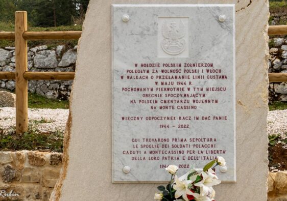 Cmentarz w Acquafondata był jednym z dwóch polowych cmentarzy polskich żołnierzy poległych w bitwie o Monte Cassino.