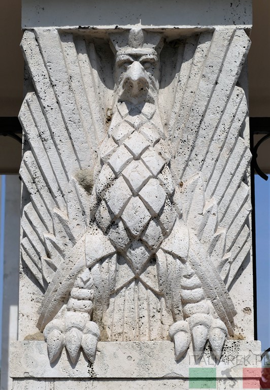 Orzeł - rzeźba Michała Paszyna, Bolonia