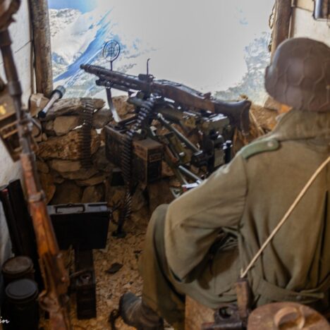 Pomnik niedźwiedzia Wojtka w Venafro w  miejscu stacjonowania 22 Kompanii Zaopatrywania Artylerii