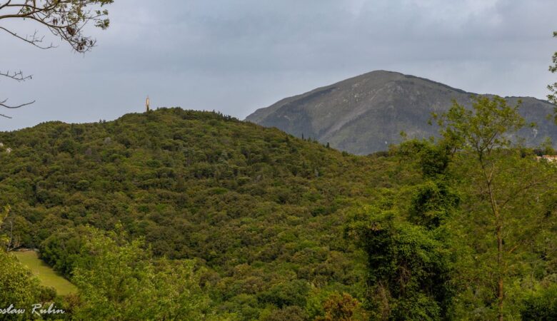 Wzgórze 593 z pomnikiem 3 DSK