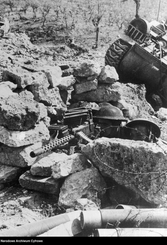 Piedimonte - stanowisko ogniowe polskich żołnierzy (maj 1944)
