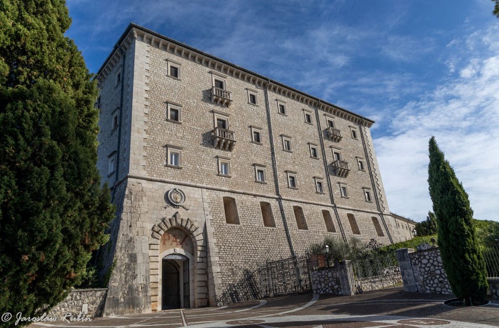 Klasztor na Monte Cassino możesz zwiedzać z polską przewodniczką