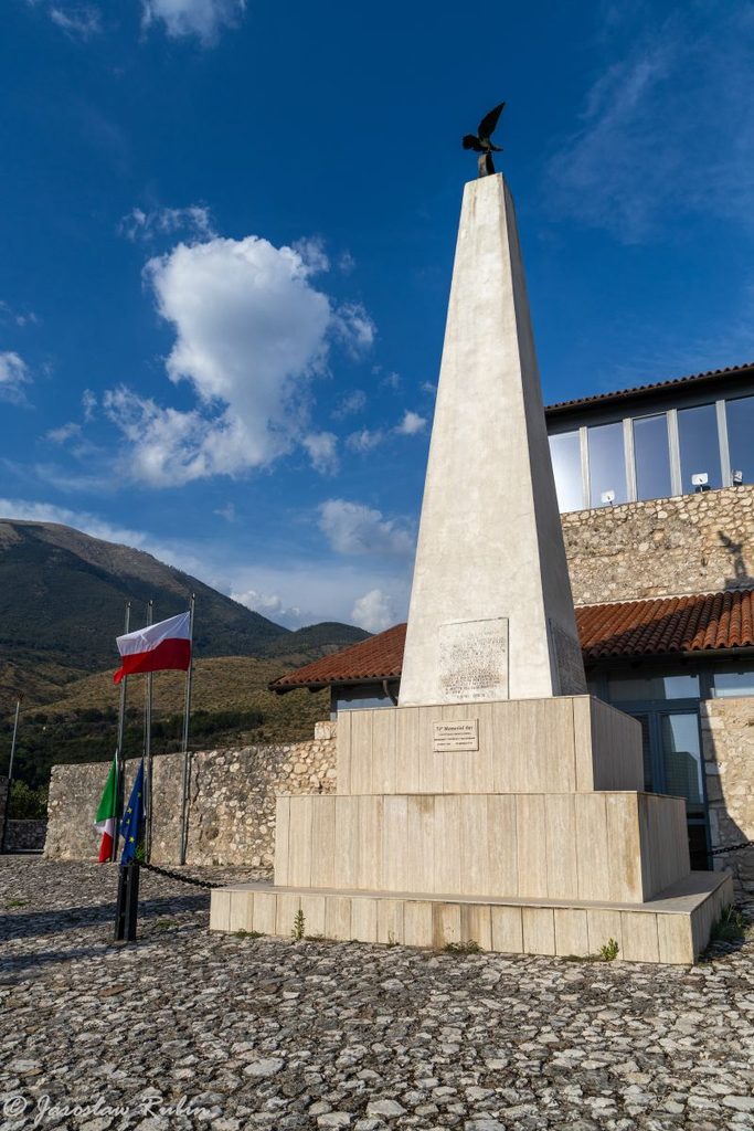 Pomnik Pułku 6 Pancernego w Piedimonte San Germano