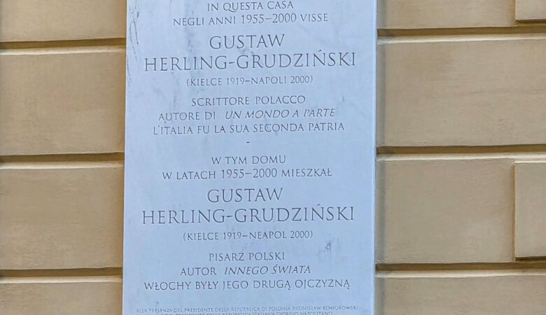 Gustaw Herling-Grudziński – tablica pamiątkowa - Neapol
