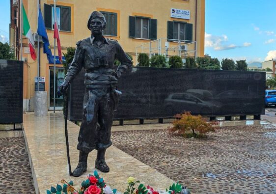 Pomnik generała Andersa w Cassino – ukończony granitowy memoriał